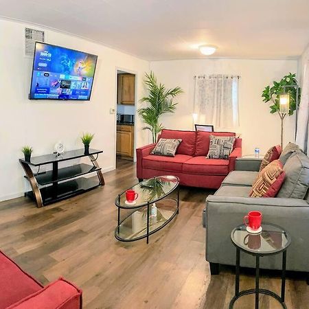 *King Bed/3Bds House Near Naval Base & 6Flags* Apartment Waukegan Exterior photo