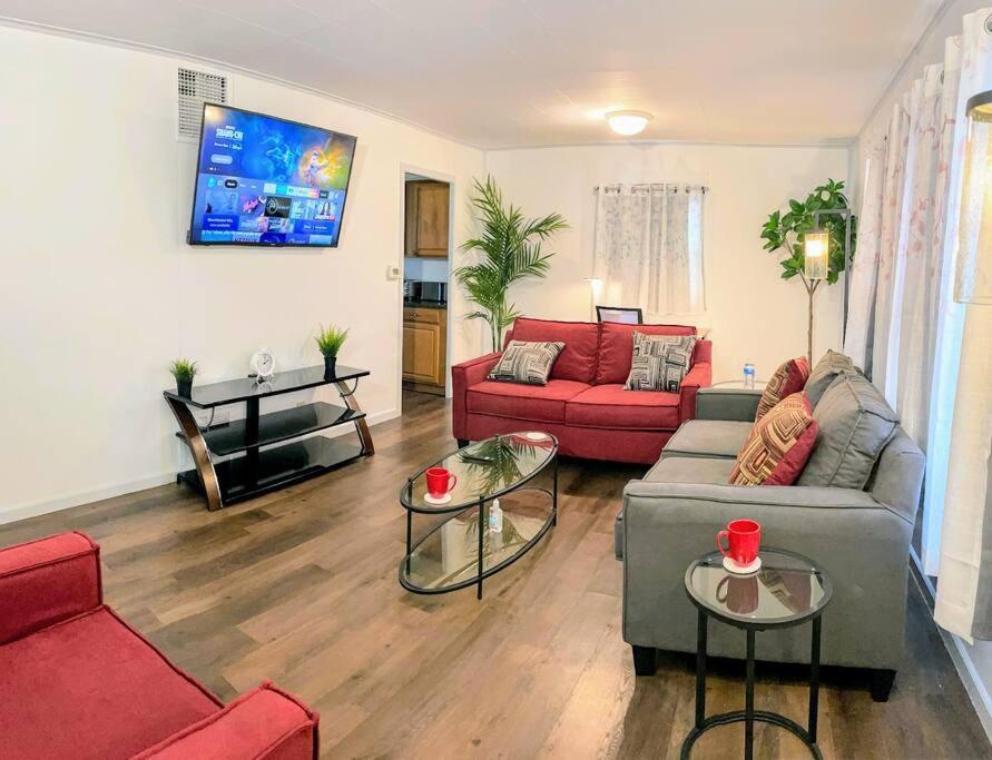 *King Bed/3Bds House Near Naval Base & 6Flags* Apartment Waukegan Exterior photo